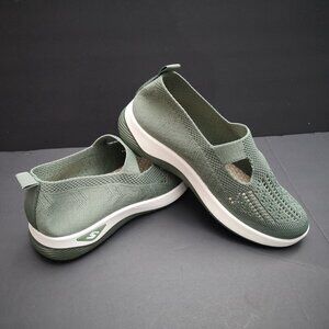 Brand New PPJINPAI Ladies Size 35 = (4.5 US) Green Comfortable Walking Shoes